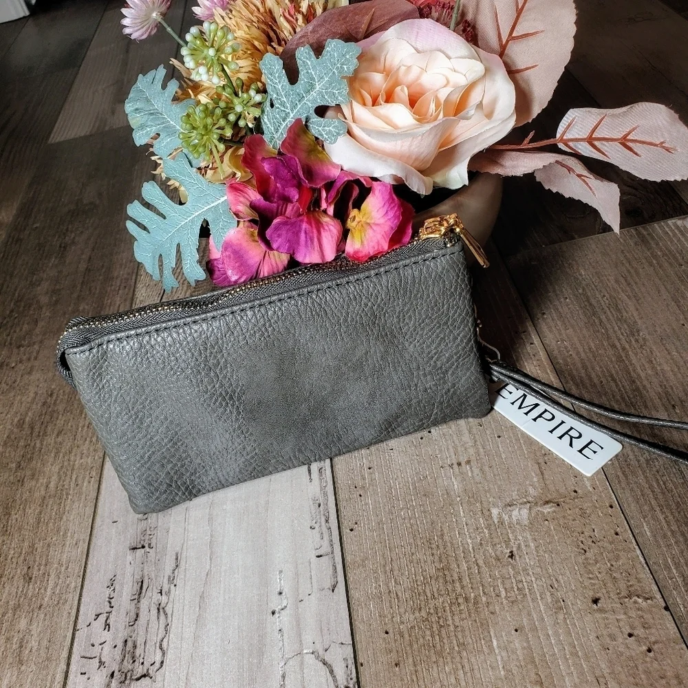 NWT Empire Gray Vegan Leather Women's Wristlet Wallet Small Bag